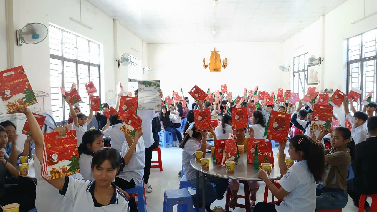 Vietnam B2B Direct and Quality Control Vietnam provide support for orphans, ethnic indigenous minority families, senior widows, and people with disabilities across Central Vietnam. Every meal served, every blanket given, every machine installed represents hope. And together, these efforts continue to change lives across Central Vietnam, one family, one child, one community at a time.